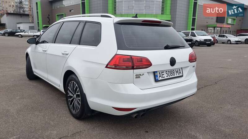 Универсал Volkswagen Golf 2015 в Кривом Роге