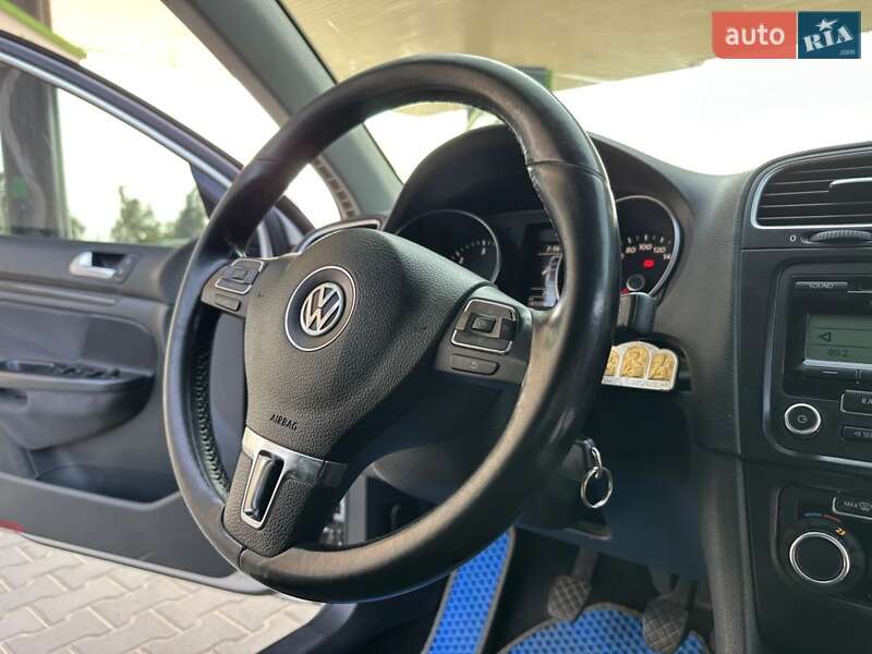 Универсал Volkswagen Golf 2010 в Хмельницком