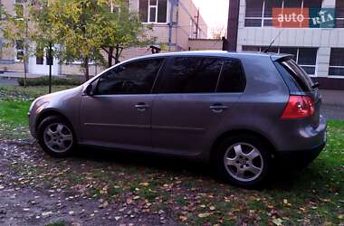 Хэтчбек Volkswagen Golf 2008 в Кривом Роге