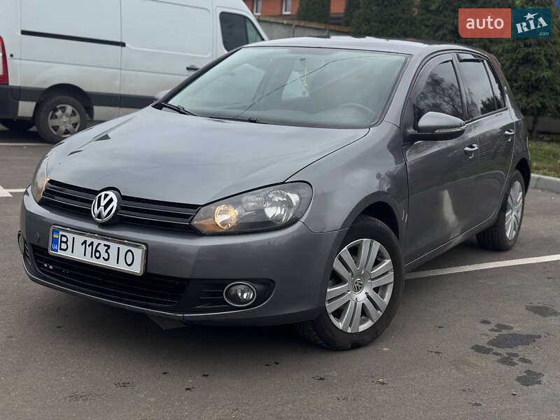 Хэтчбек Volkswagen Golf 2008 в Лубнах
