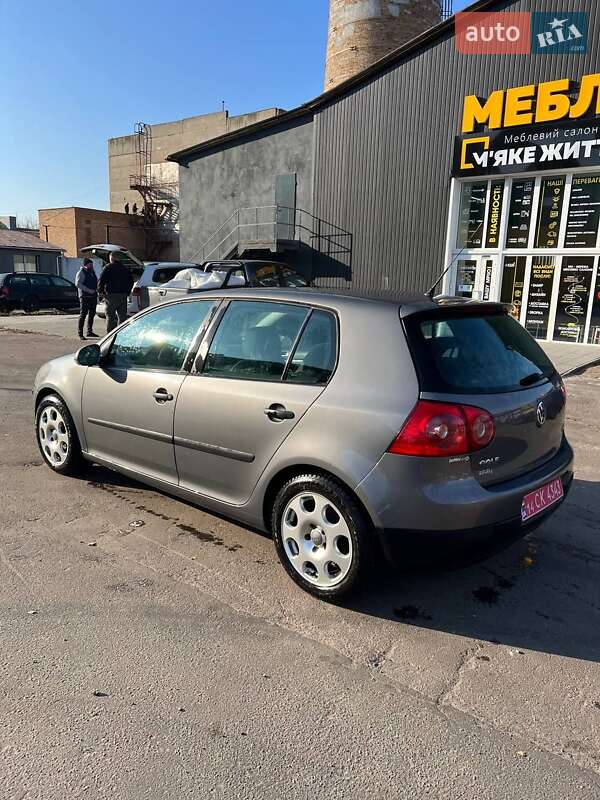 Хэтчбек Volkswagen Golf 2006 в Нежине фото Хэтчбек Volkswagen Golf 2006 в Нежине