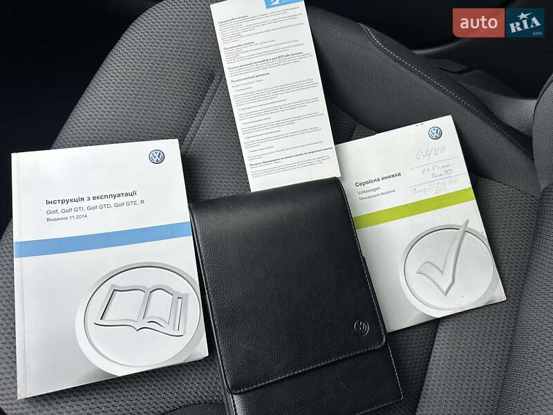 Хетчбек Volkswagen Golf 2015 в Києві