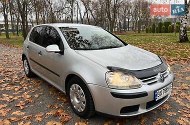 Хетчбек Volkswagen Golf 2005 в Хмельницькому