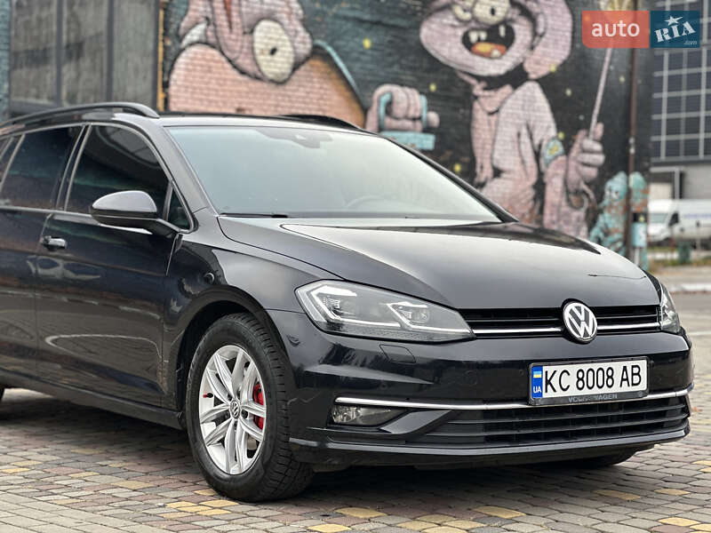 Універсал Volkswagen Golf 2017 в Луцьку
