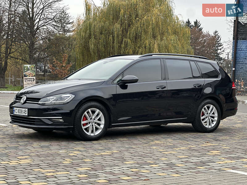 Універсал Volkswagen Golf 2017 в Луцьку