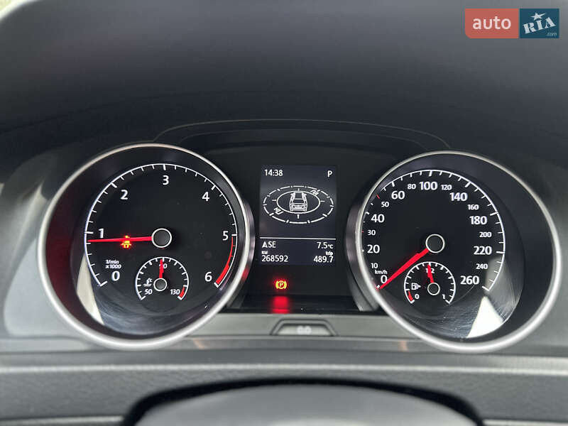 Універсал Volkswagen Golf 2017 в Луцьку