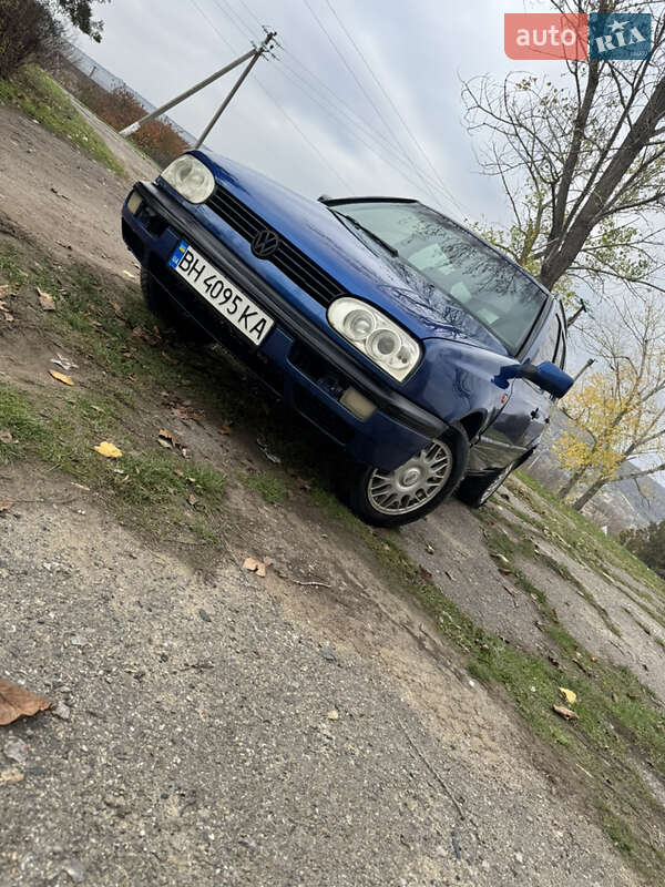 Универсал Volkswagen Golf 1995 в Подольске фото Универсал Volkswagen Golf 1995 в Подольске
