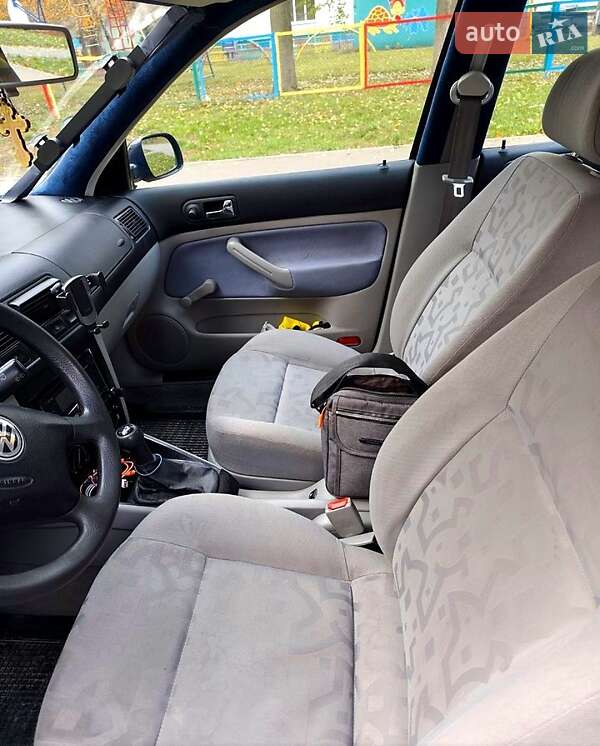 Універсал Volkswagen Golf 2000 в Харкові