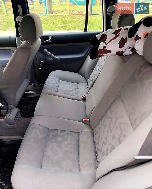 Універсал Volkswagen Golf 2000 в Харкові