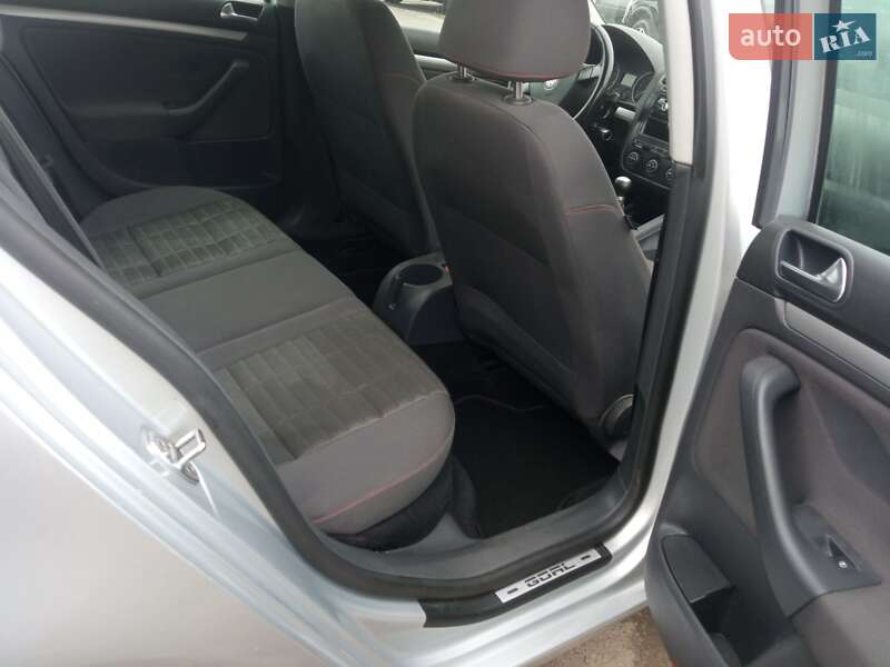 Хетчбек Volkswagen Golf 2006 в Вінниці