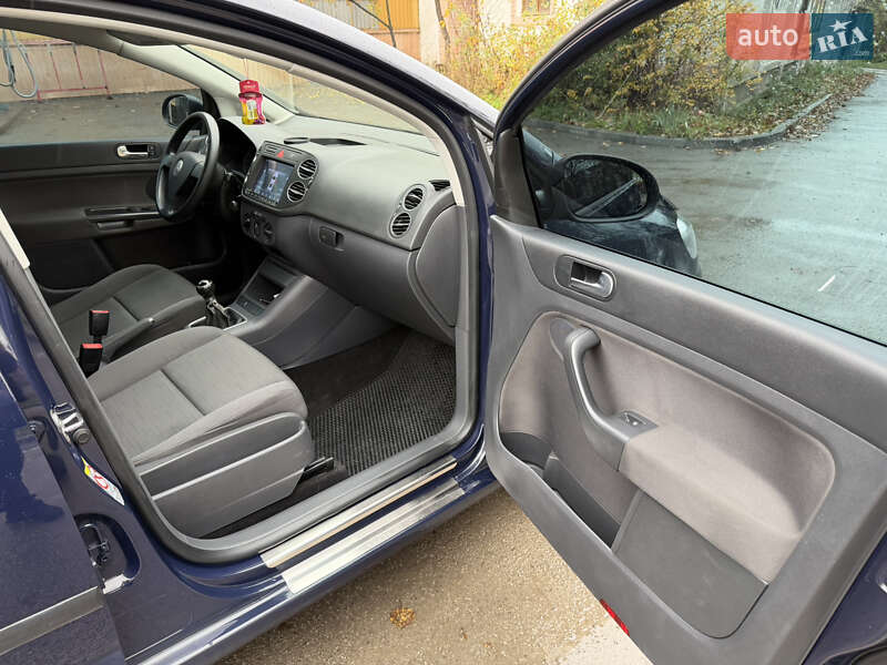 Хэтчбек Volkswagen Golf 2008 в Каменец-Подольском фото 9 Хэтчбек Volkswagen Golf 2008 в Каменец-Подольском