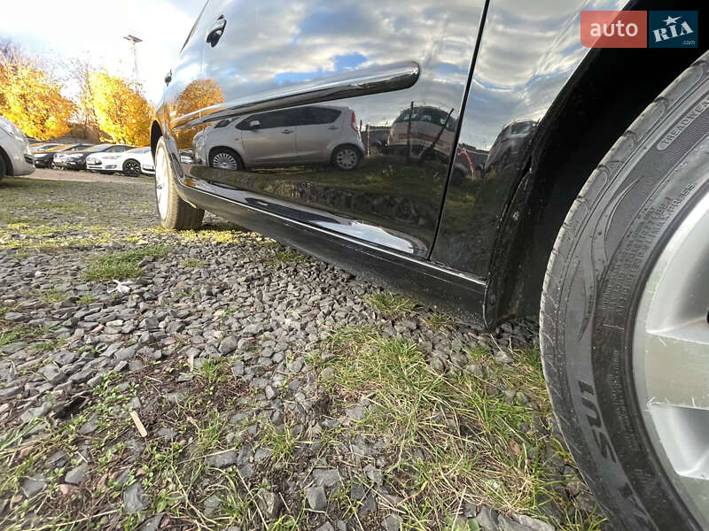 Хэтчбек Volkswagen Golf 2008 в Луцке