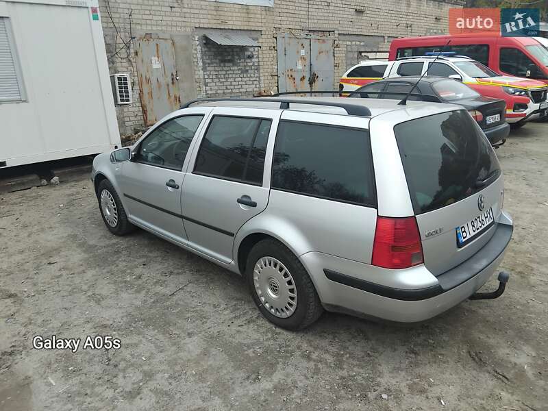 Универсал Volkswagen Golf 2002 в Днепре