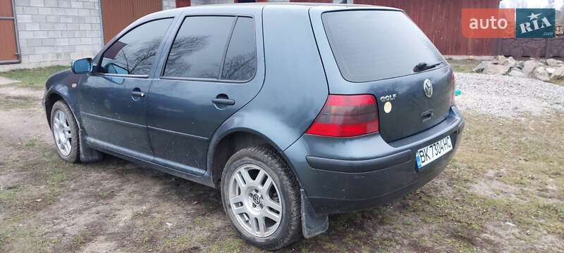 Хетчбек Volkswagen Golf 1999 в Рівному