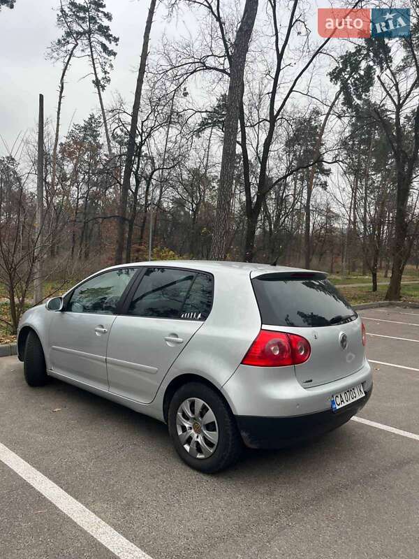 Хэтчбек Volkswagen Golf 2008 в Черкассах