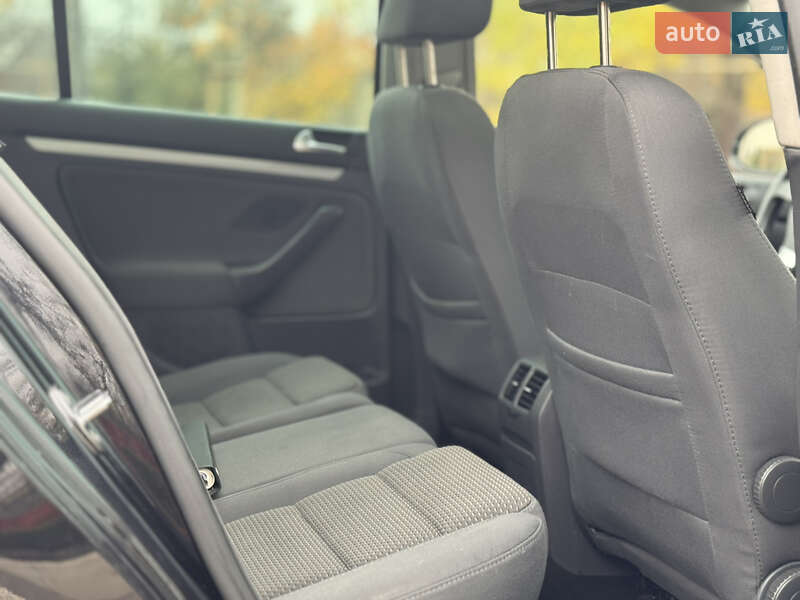 Універсал Volkswagen Golf 2008 в Запоріжжі фото 48 Універсал Volkswagen Golf 2008 в Запоріжжі