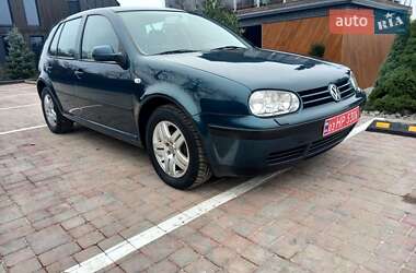 Хэтчбек Volkswagen Golf 2003 в Львове