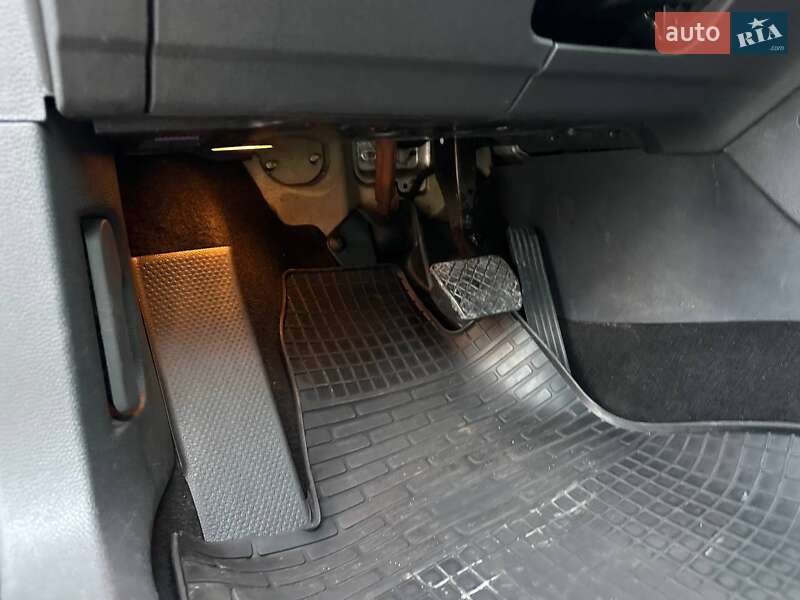 Хэтчбек Volkswagen Golf 2007 в Каменском