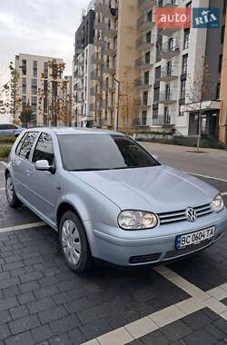 Хэтчбек Volkswagen Golf 2003 в Львове