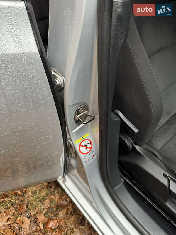 Хетчбек Volkswagen Golf 2009 в Рівному