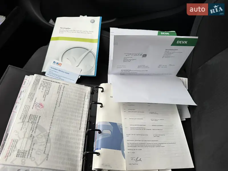 Хетчбек Volkswagen Golf 2009 в Рівному документ