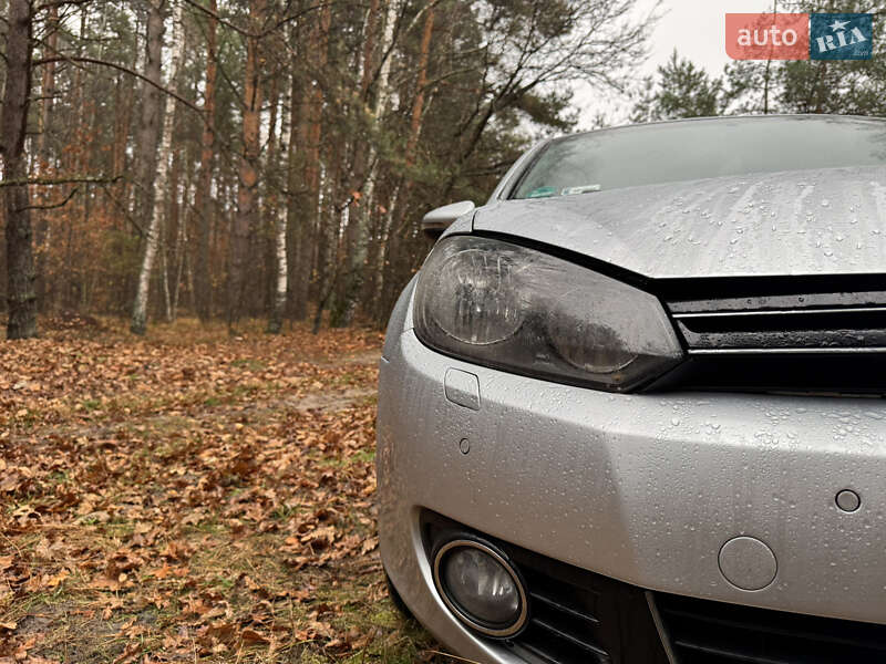 Хетчбек Volkswagen Golf 2009 в Рівному