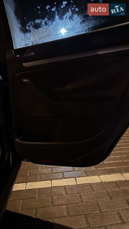 Хэтчбек Volkswagen Golf 2004 в Львове фото 19 Хэтчбек Volkswagen Golf 2004 в Львове