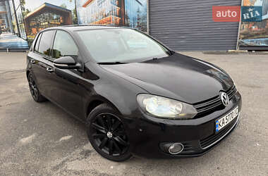 Хетчбек Volkswagen Golf 2010 в Києві