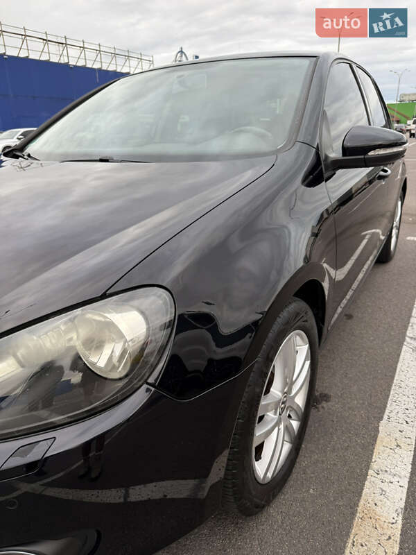 Хетчбек Volkswagen Golf 2010 в Мукачевому