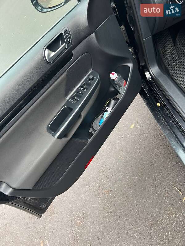 Универсал Volkswagen Golf 2009 в Львове