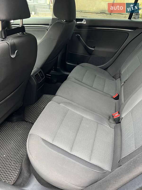 Универсал Volkswagen Golf 2009 в Львове