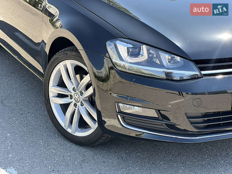 Универсал Volkswagen Golf 2015 в Запорожье