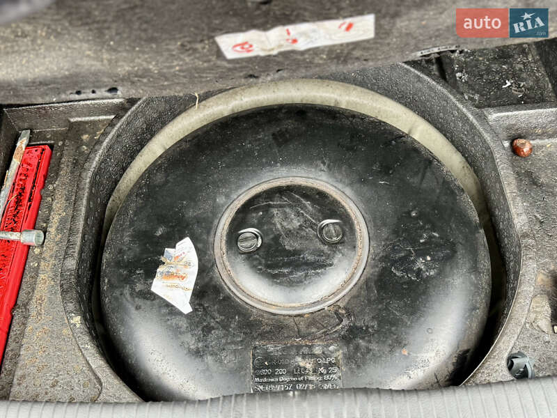 Хэтчбек Volkswagen Golf 2006 в Киеве