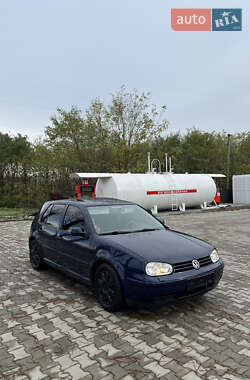 Хетчбек Volkswagen Golf 1999 в Кіцмані