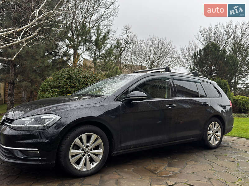 Універсал Volkswagen Golf 2017 в Запоріжжі