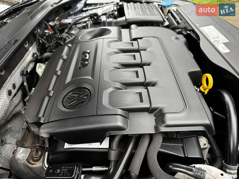 Універсал Volkswagen Golf 2017 в Запоріжжі