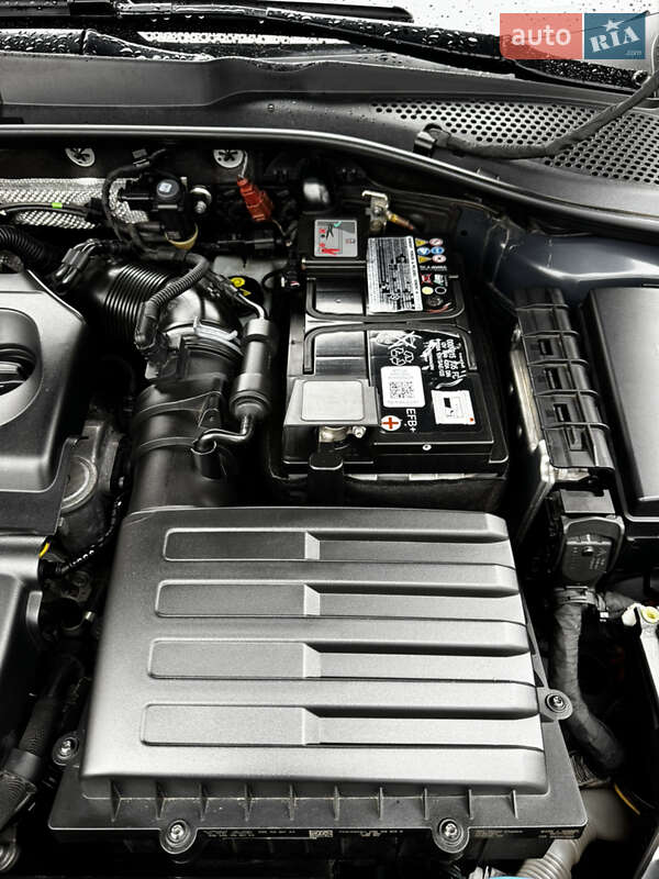 Універсал Volkswagen Golf 2017 в Запоріжжі