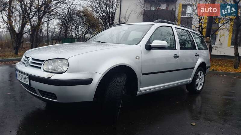 Універсал Volkswagen Golf 2001 в Харкові
