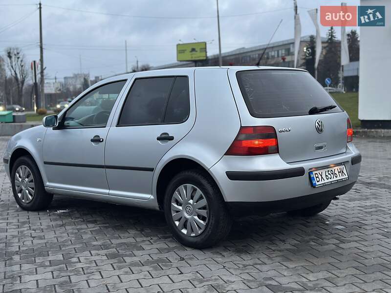 Хэтчбек Volkswagen Golf 2000 в Хмельницком