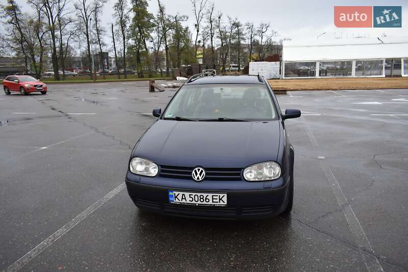 Универсал Volkswagen Golf 2000 в Крюковщине