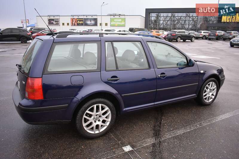 Универсал Volkswagen Golf 2000 в Крюковщине