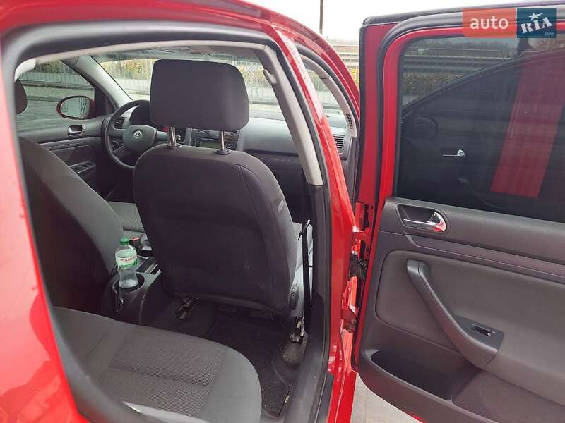 Хетчбек Volkswagen Golf 2004 в Летичіві фото 50 Хетчбек Volkswagen Golf 2004 в Летичіві