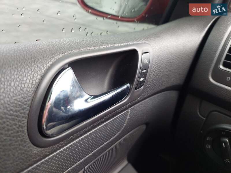 Хетчбек Volkswagen Golf 2004 в Летичіві фото 58 Хетчбек Volkswagen Golf 2004 в Летичіві