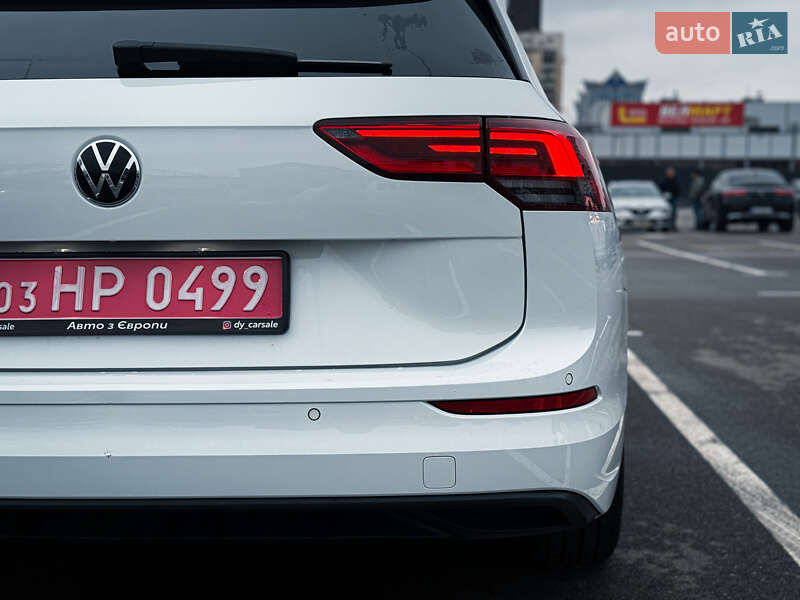 Універсал Volkswagen Golf 2021 в Києві
