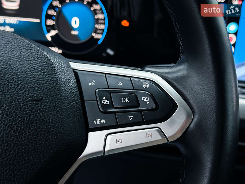 Універсал Volkswagen Golf 2021 в Києві