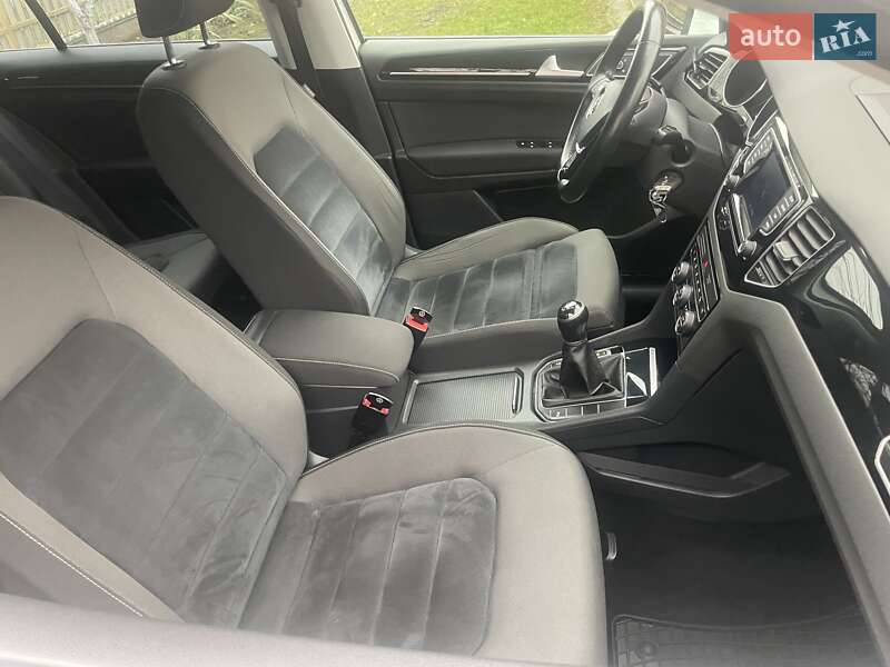 Универсал Volkswagen Golf 2014 в Ковеле