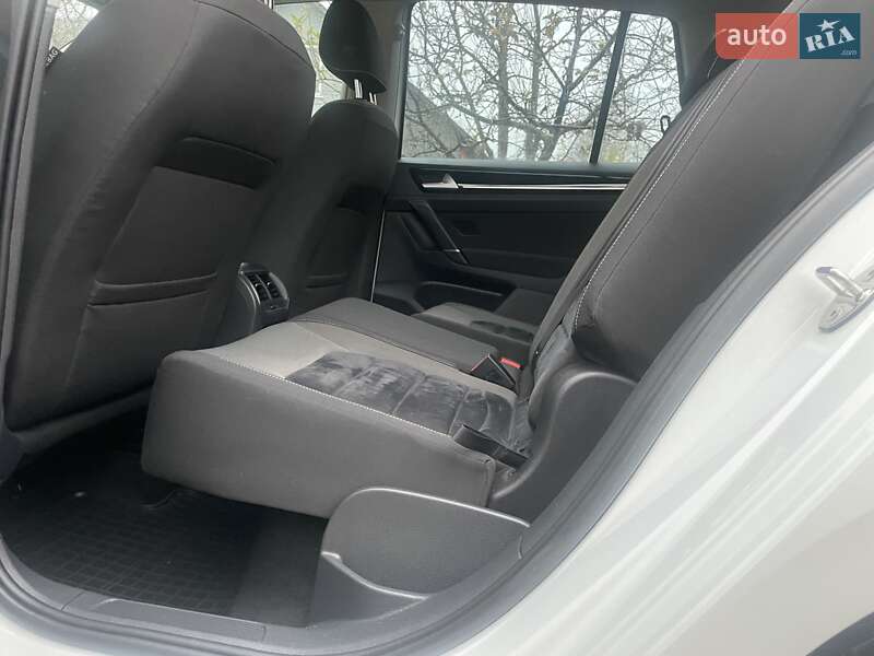 Универсал Volkswagen Golf 2014 в Ковеле