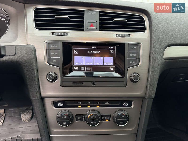 Универсал Volkswagen Golf 2015 в Виннице