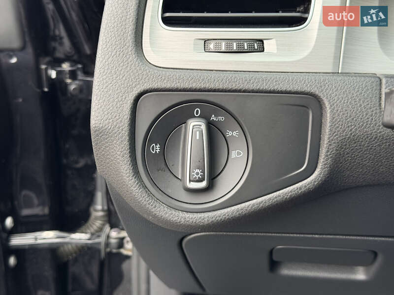 Универсал Volkswagen Golf 2015 в Виннице