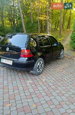 Хэтчбек Volkswagen Golf 2001 в Дрогобыче